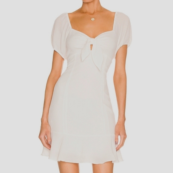 BCBGeneration Dresses & Skirts - Revolve white summer dress